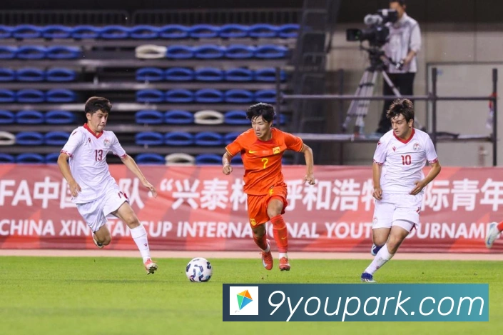 中国男乒三比零横扫韩国昂首挺进伦敦世乒赛四强赛场解读
